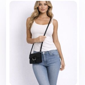 Charlotte Lou crossbody leather purse